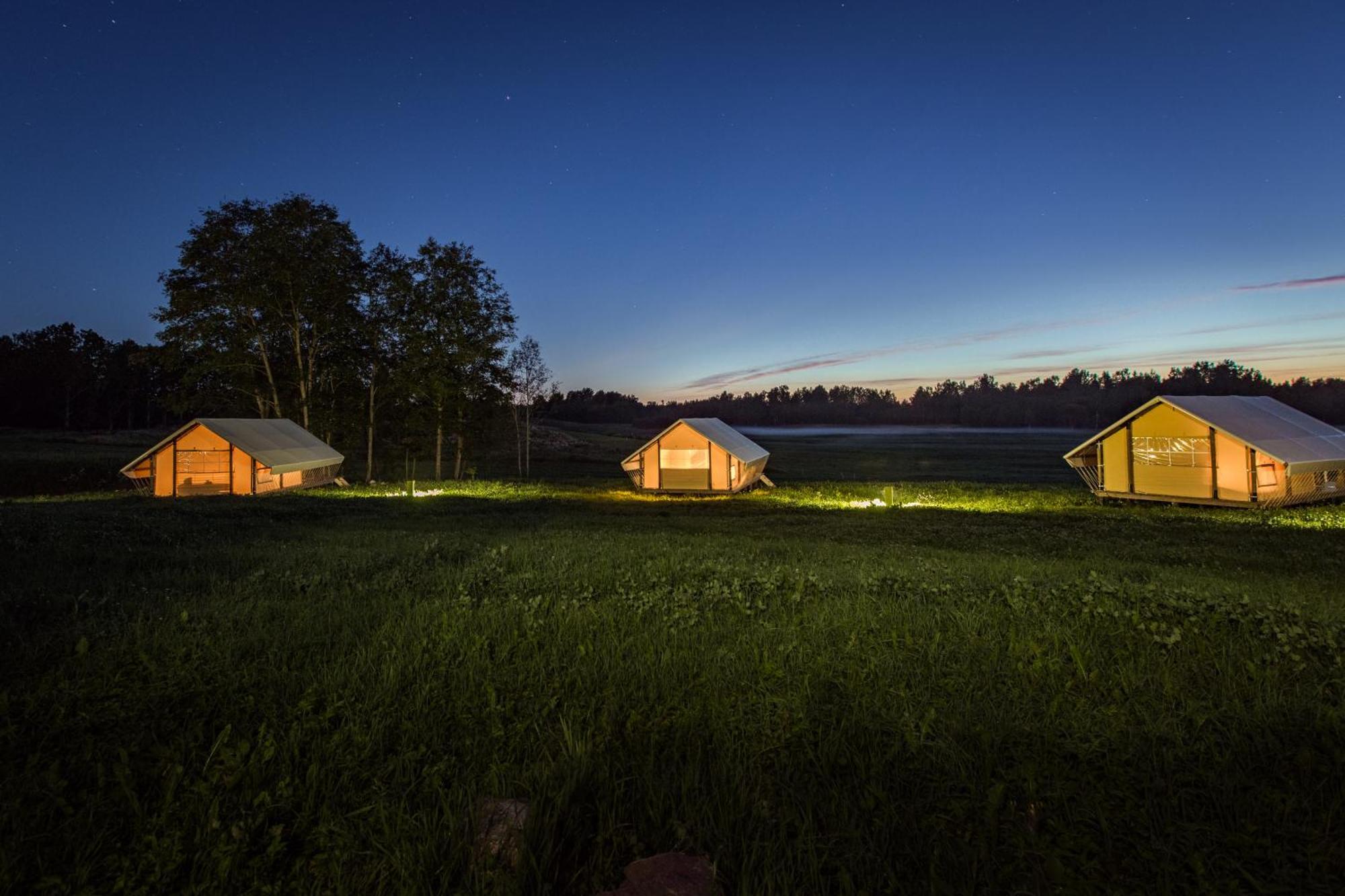Muuski Glempings Korneti Bagian luar foto